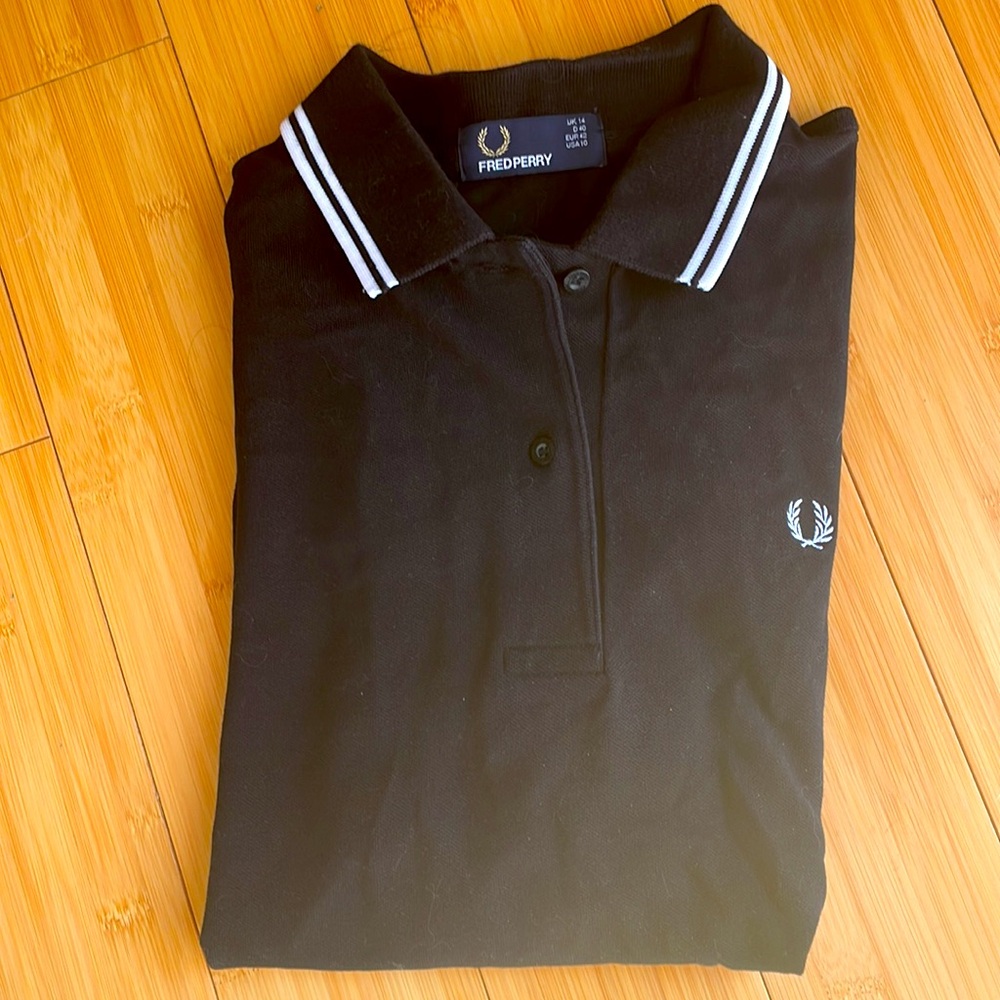 Black and white Fred Perry shirt women’s size 10